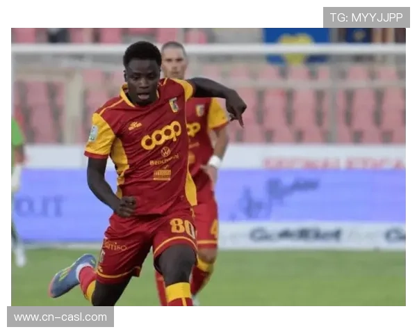 米兰与埃因霍温争夺19岁天才前腰西塞，转会战进入白热化